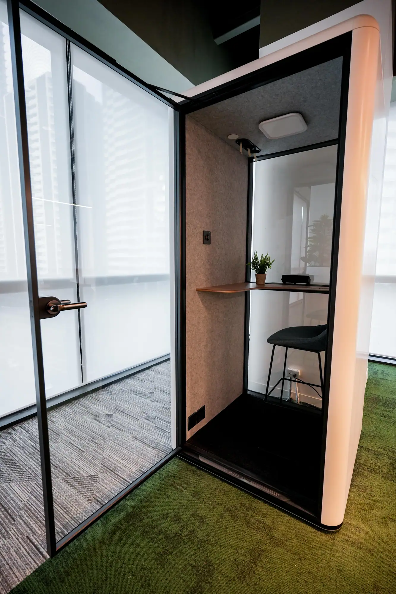 One Ayala Serviced Office Fitout: photo 26