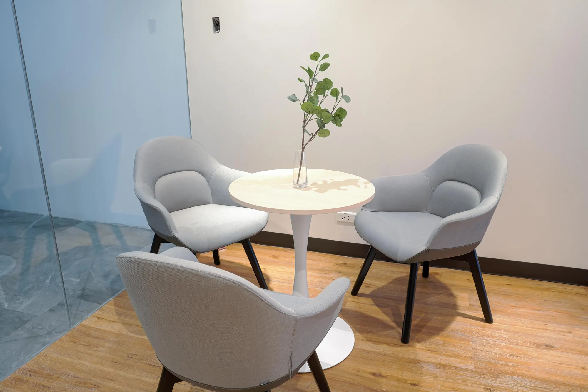 Roth&Co Office Fitout: photo 18