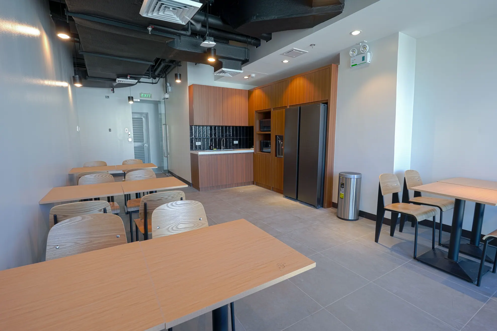 Roth&Co Office Fitout: photo 19