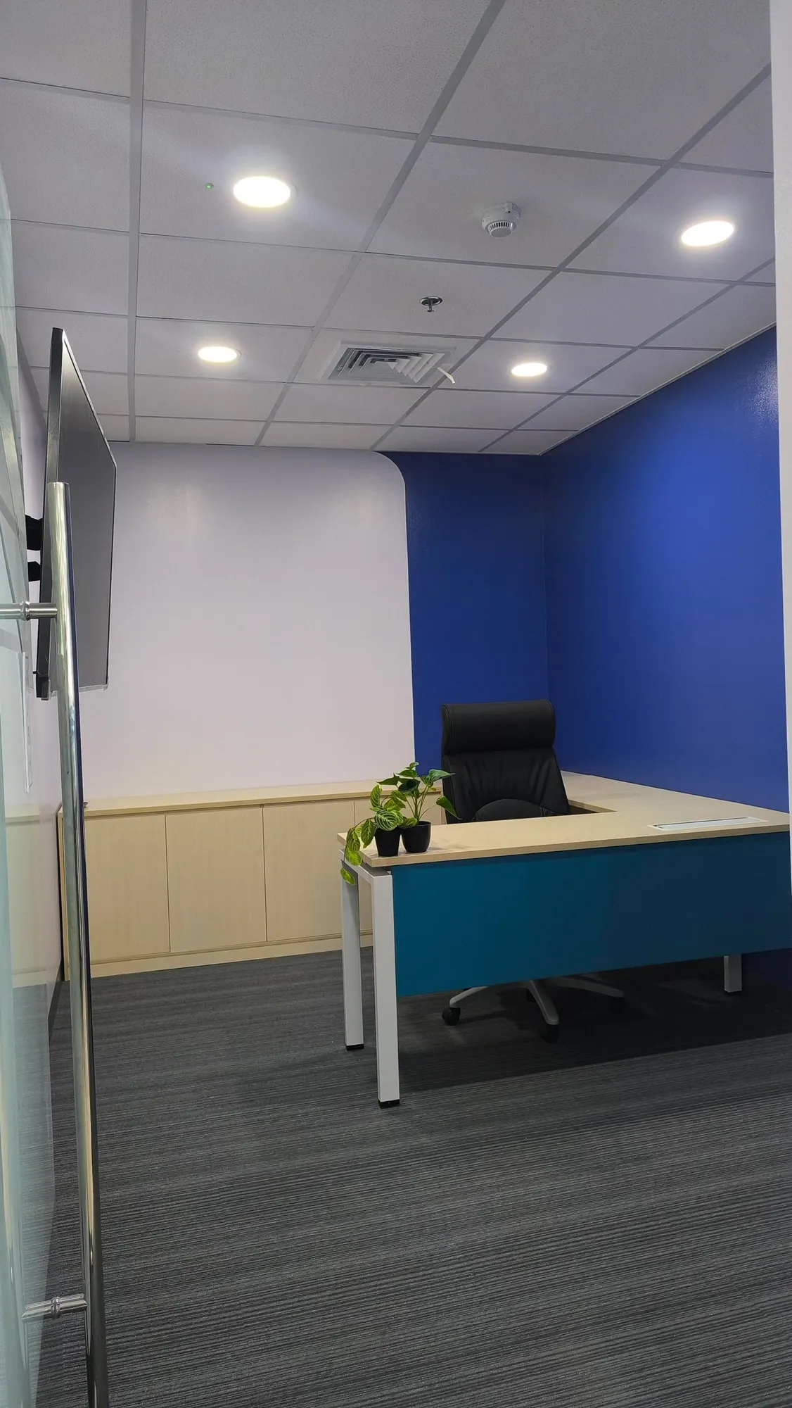 Unisys Office Fitout: photo 5