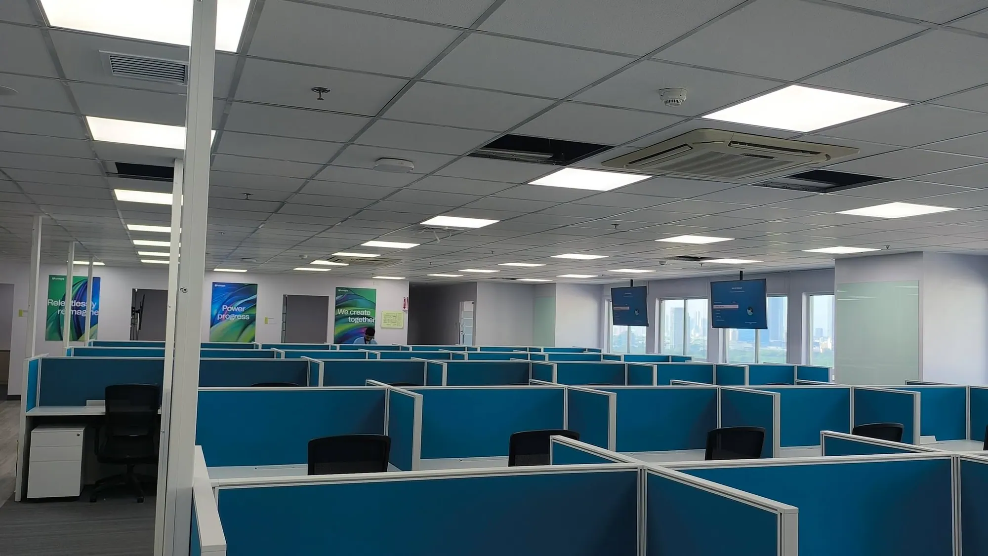 Unisys Office Fitout: photo 7